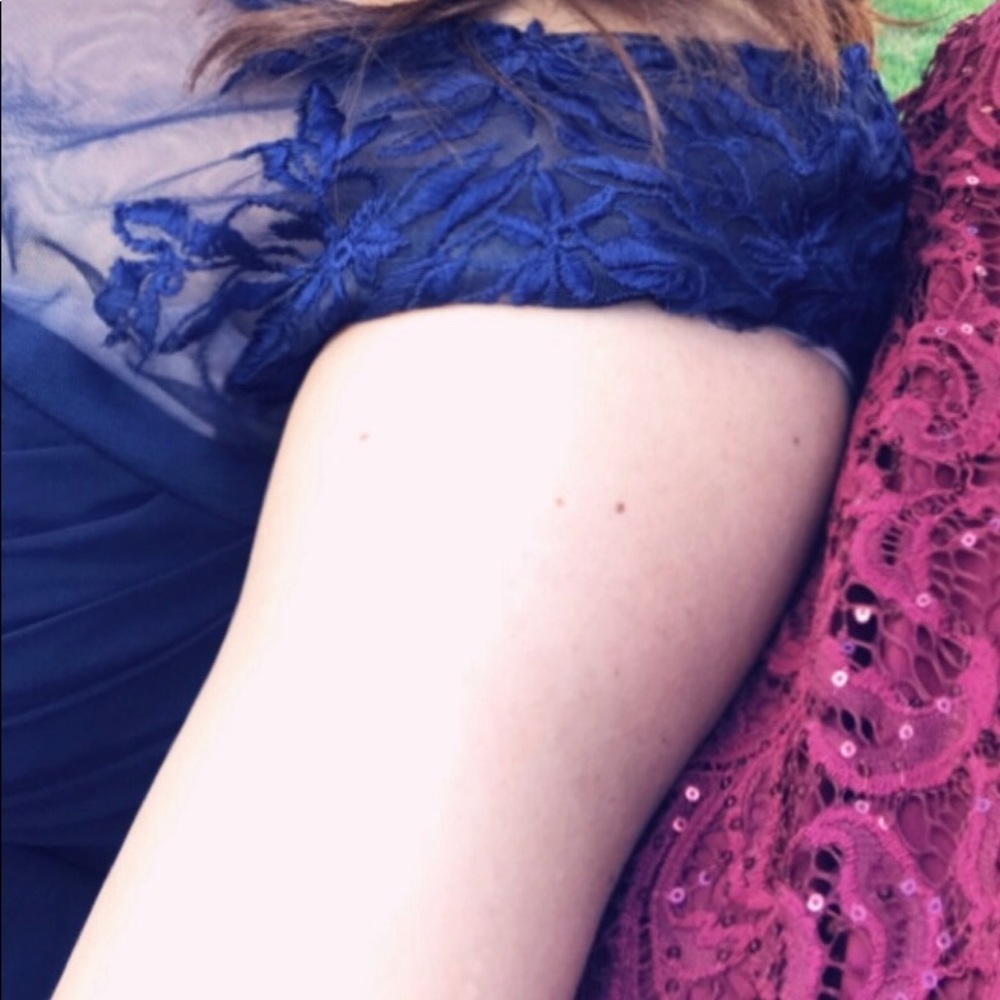 FORMAL DRESS - Picture 4 of 5